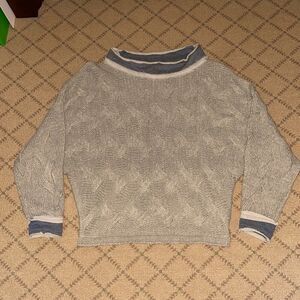 Gray knit  raglan sleeve sweater NWOT L